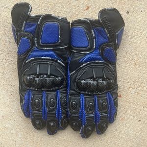 Sedici motorcycle gloves